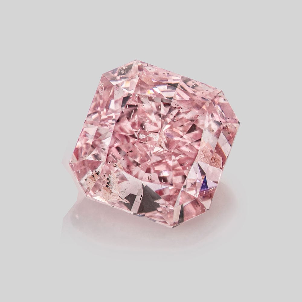 Lot1-015-SquareRadiant-r-1